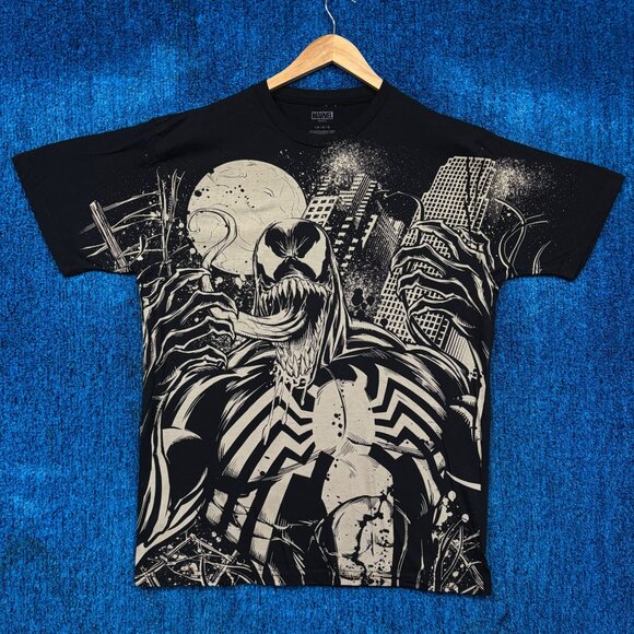 Venom The Symbiote Horror Cityscape Marvel Spiderverse Tee L - Picture 1 of 4